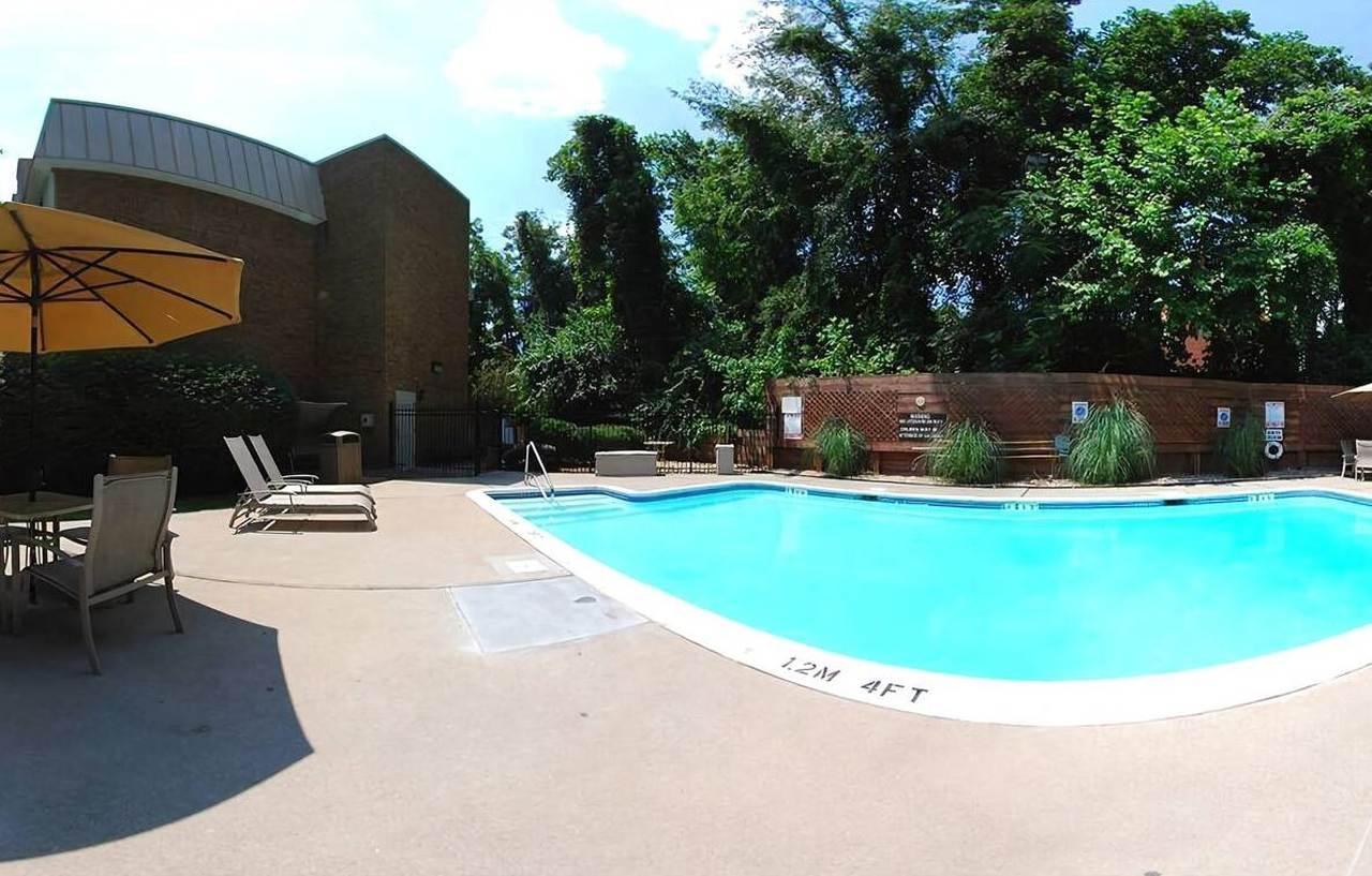 Clarion Pointe Charlottesville Exteriör bild