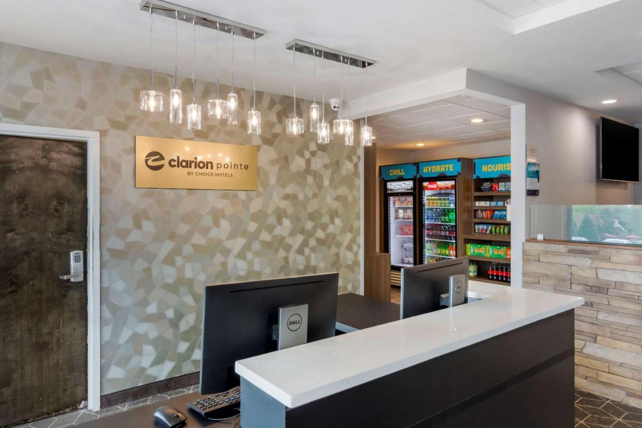 Clarion Pointe Charlottesville Exteriör bild
